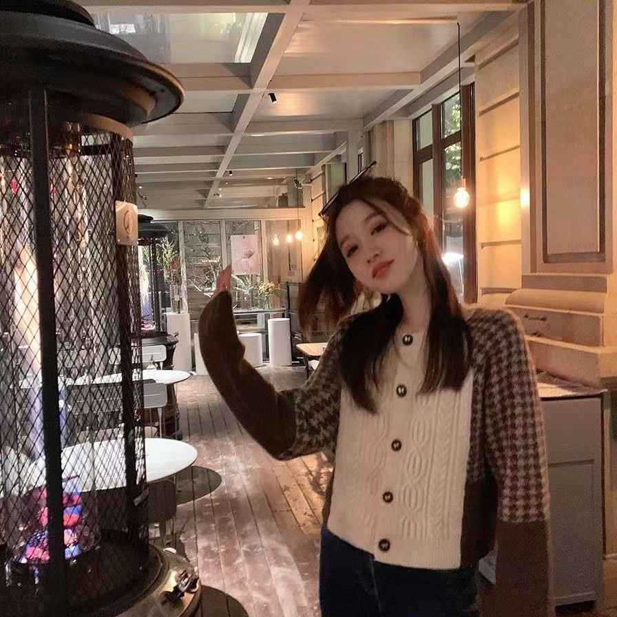 Retro Twist Sweater Jacket Women's Loose Autumn and Winter Clothing New Contrast Houndstooth Short Knitted Cardigan Top Trendy