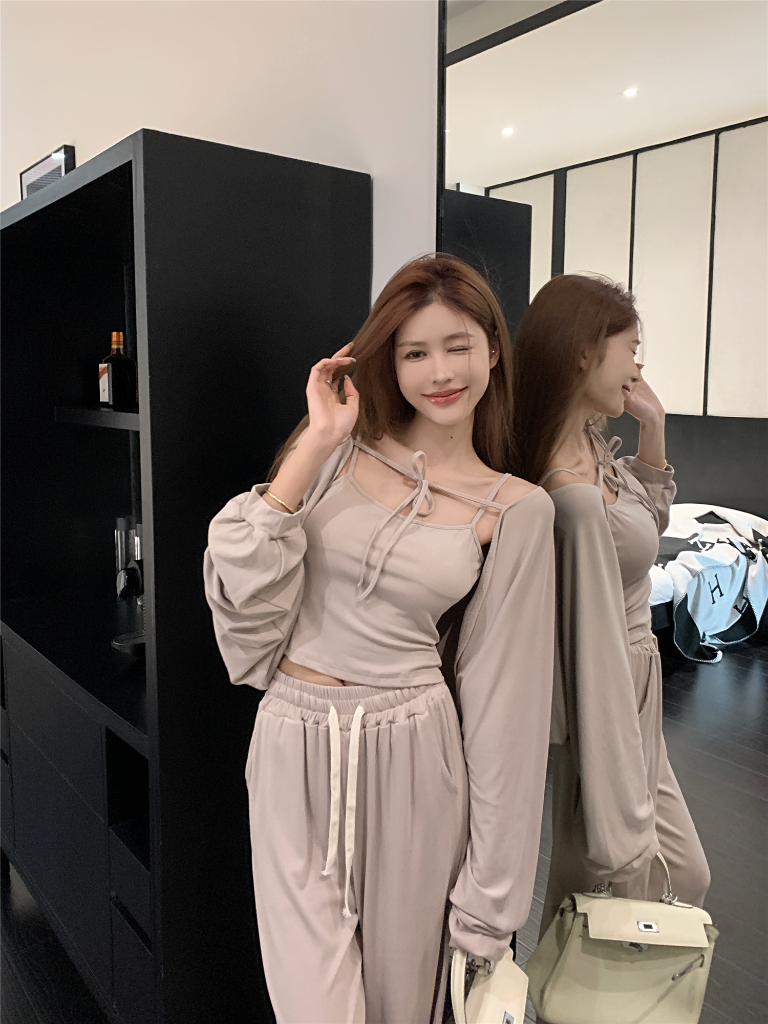 Actual shot~Fashionable and casual three-piece autumn new cardigan sun protection camisole high-waisted wide-leg trousers