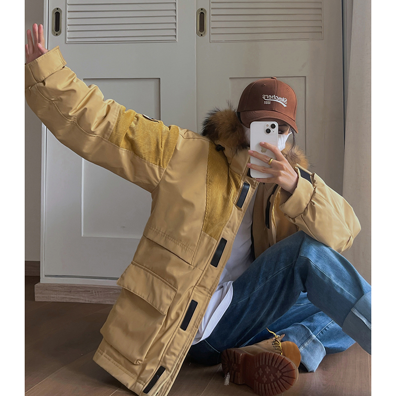 Real shot of couple's workwear down jacket for women 2023 new medium and long style real fur collar thickened pie overcome winter coat
