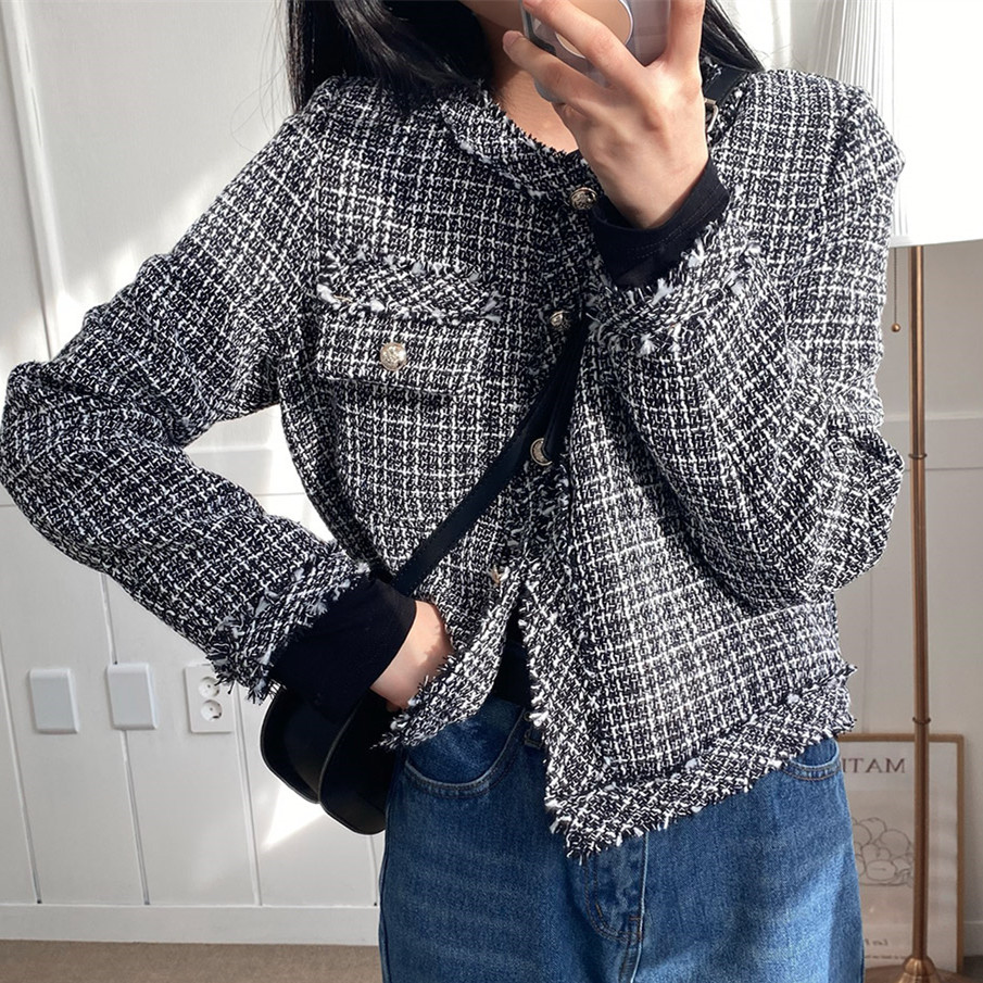 Western-style fur-edged small fragrant round-neck cardigan jacket for women 2023 autumn new Korean style small tweed short top