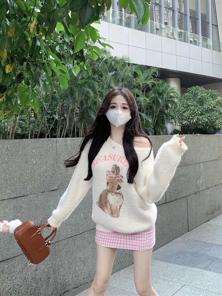 Real shot of long-sleeved sweater, thickened round neck printed lazy style top + high waist pink plaid hip wrap