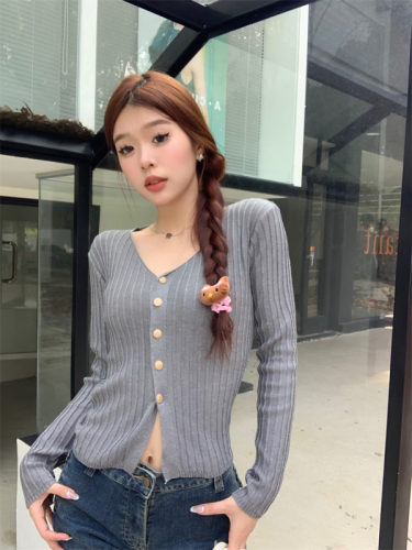 Actual shot of new autumn and winter temperament pitted knitted cardigan solid color V-neck sweater slimming and versatile top