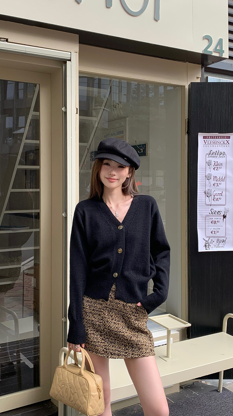 Real shot of you, all three standards, elegant Korean style small fragrance fashion suit, V-neck sweater jacket + A-line skirt