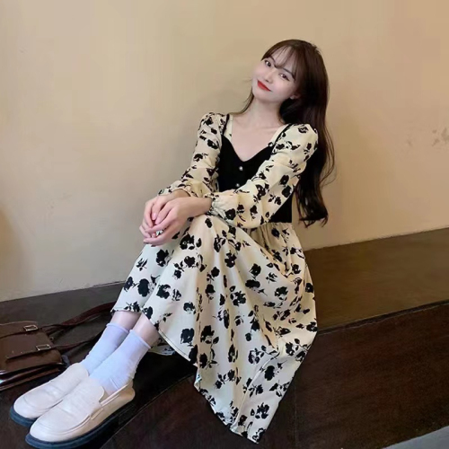  sweet age-reducing girl’s fashionable fake two-piece floral skirt square neck long sleeve waist slimming a-line mid-length skirt