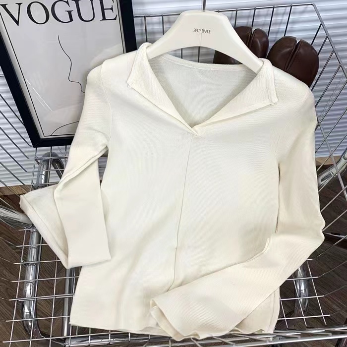 Simple and fashionable V-neck sweater for women Spring and Autumn 2023 new slim fit, soft and waxy inner long-sleeved top