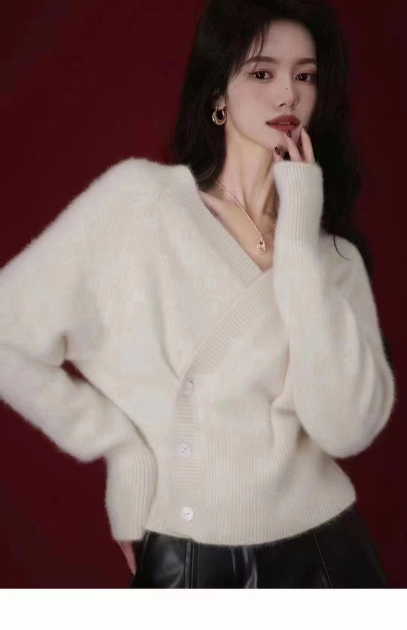 網紅直播2023輕綿羊絨羊毛混紡高階顯瘦內搭針織衫毛衣女