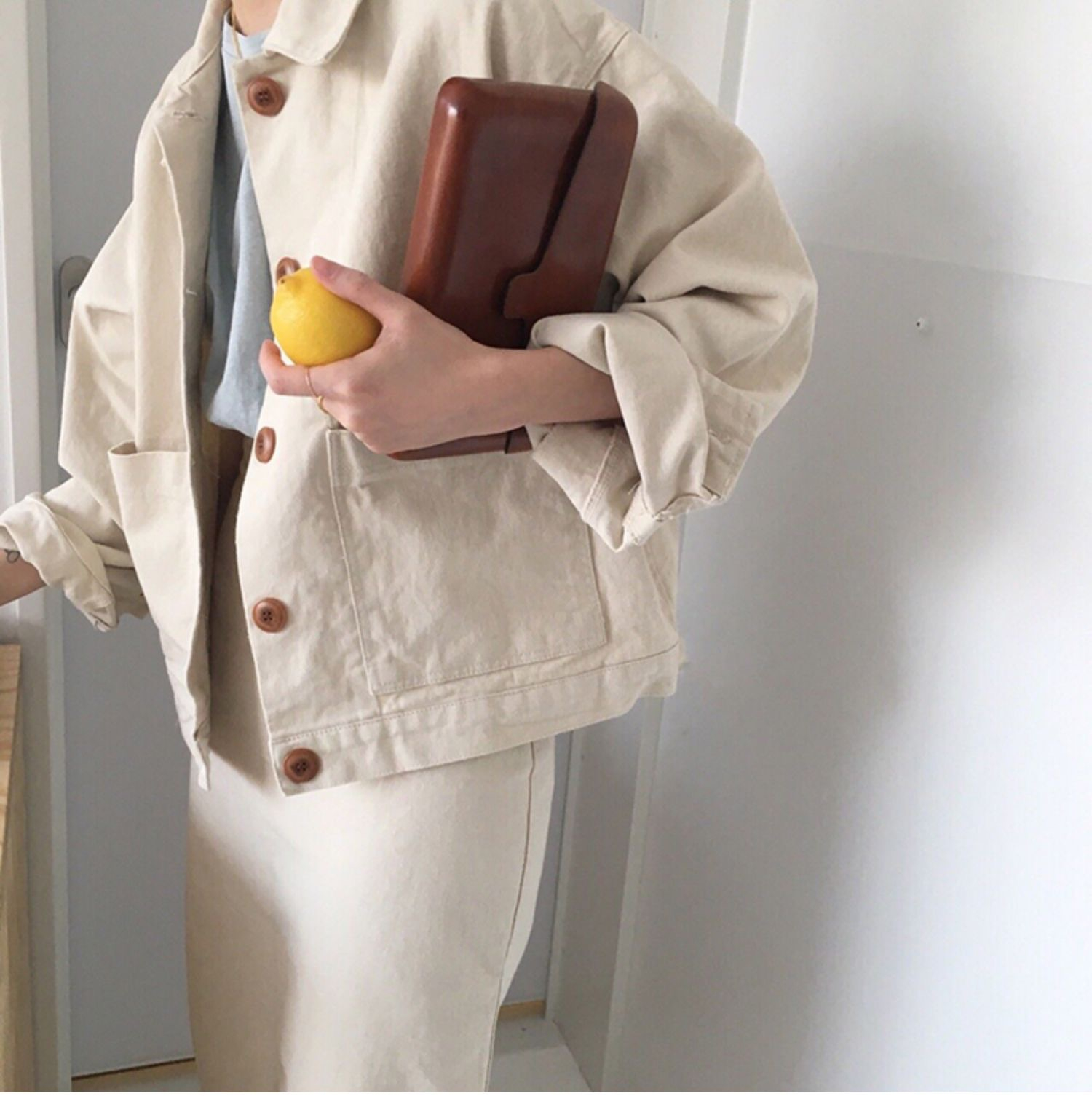 High-end temperament solid color short coat for women small simple casual all-match jacket work top new autumn and winter style