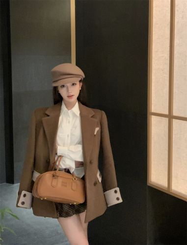 Real shot of Maillard suit woolen coat for women retro autumn and winter small double-breasted short woolen coat