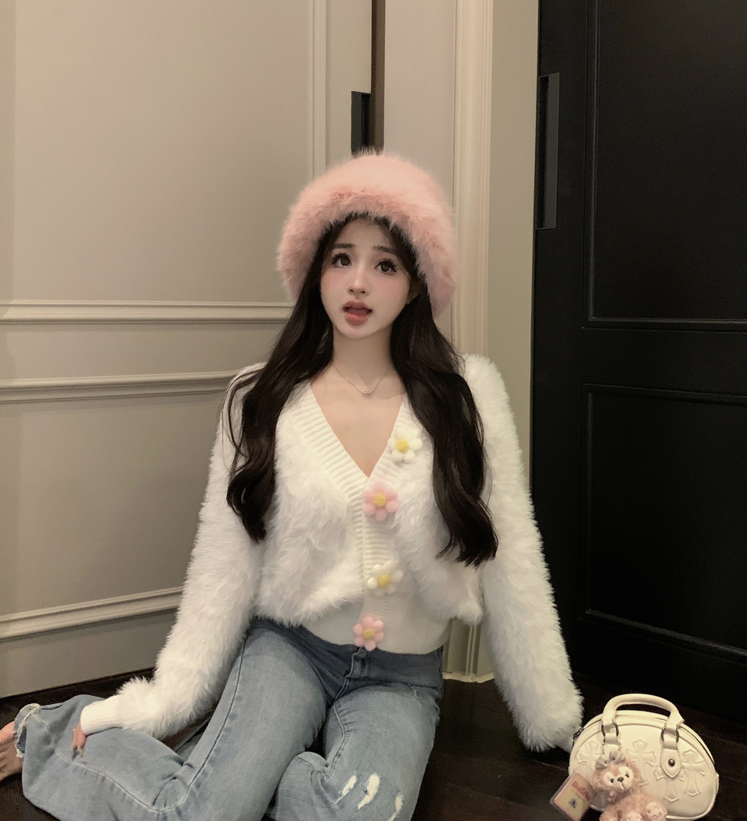 Actual shot of mink velvet jacket for women Korean style autumn and winter loose V-neck design knitted sweater cardigan