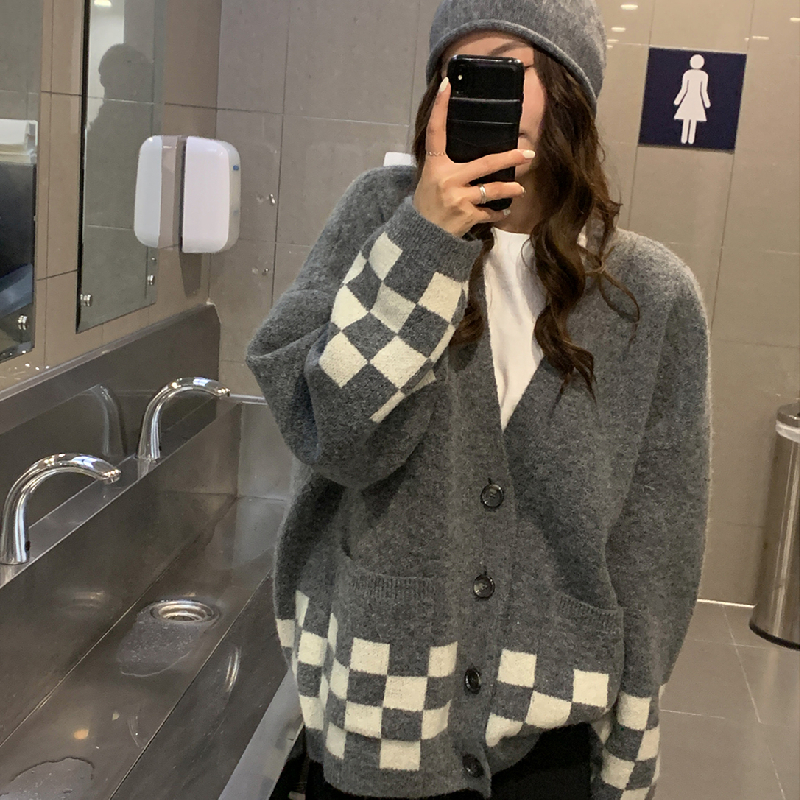 大碼女裝胖妹妹mm棋盤格針織開衫女V領寬鬆慵懶風毛衣上衣外套潮
