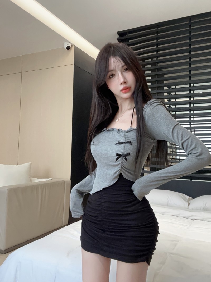 實拍~純欲辣妹長袖一字領假兩件時尚修身包臀性感個性潮連衣裙女