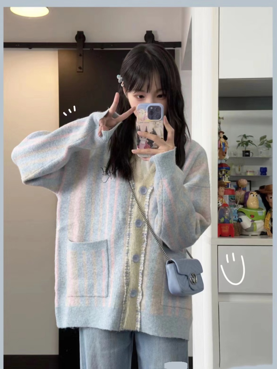 軟糯甜美彩虹條紋針織開衫女秋季新款慵懶小香風寬鬆v領毛衣外套