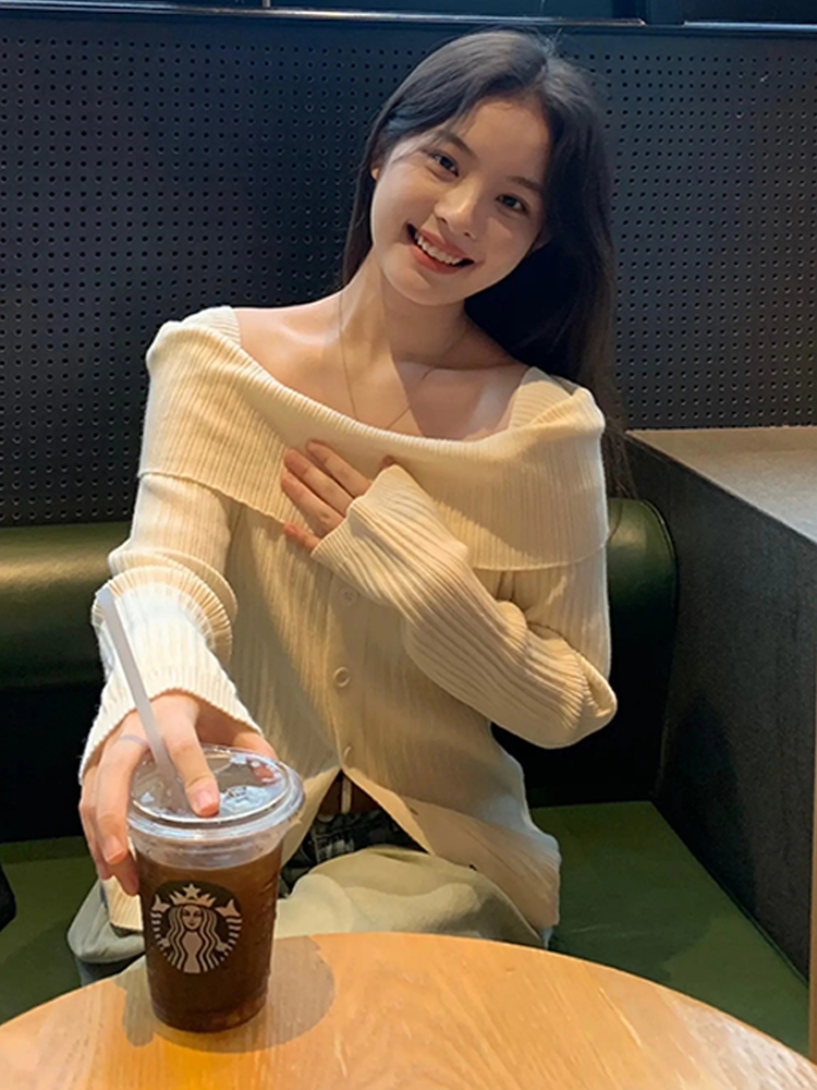 純欲辣妹一字肩針織開衫打底衫女早秋季2023新款薄款毛衣內搭上衣