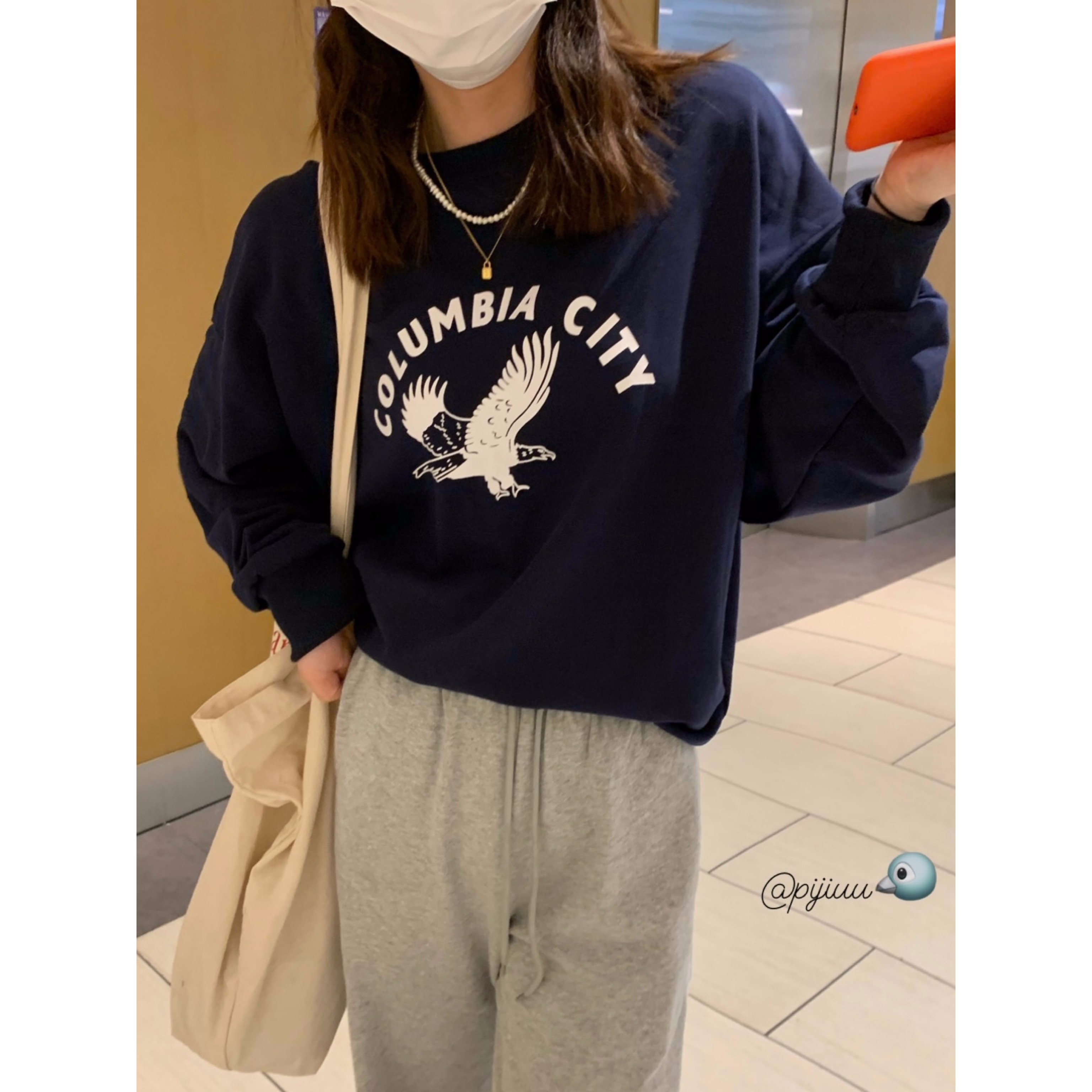 2023年新款時尚學生裝 秋裝薄款衛衣女大碼 後包領 拉肩線 M-XXXL