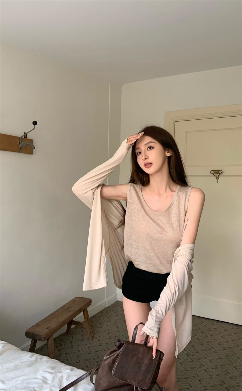Real shot American retro casual style loose cardigan vest shorts suit