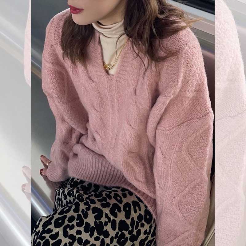加厚粉色套頭V領麻花毛衣女秋冬2023新款慵懶風軟糯針織上衣寬鬆