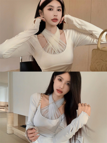 Real shot of sweet long-sleeved T-shirt bottoming shirt mesh splicing halter top