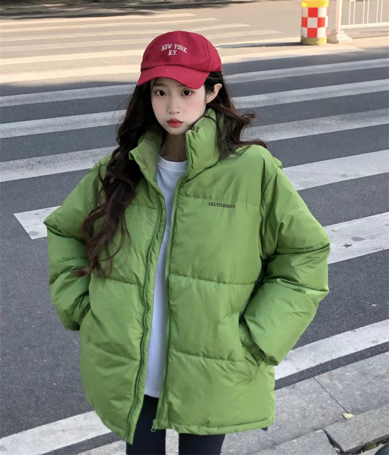 Actual shot of 2023 new winter Korean style thickened down cotton coats for women, versatile loose coats for women