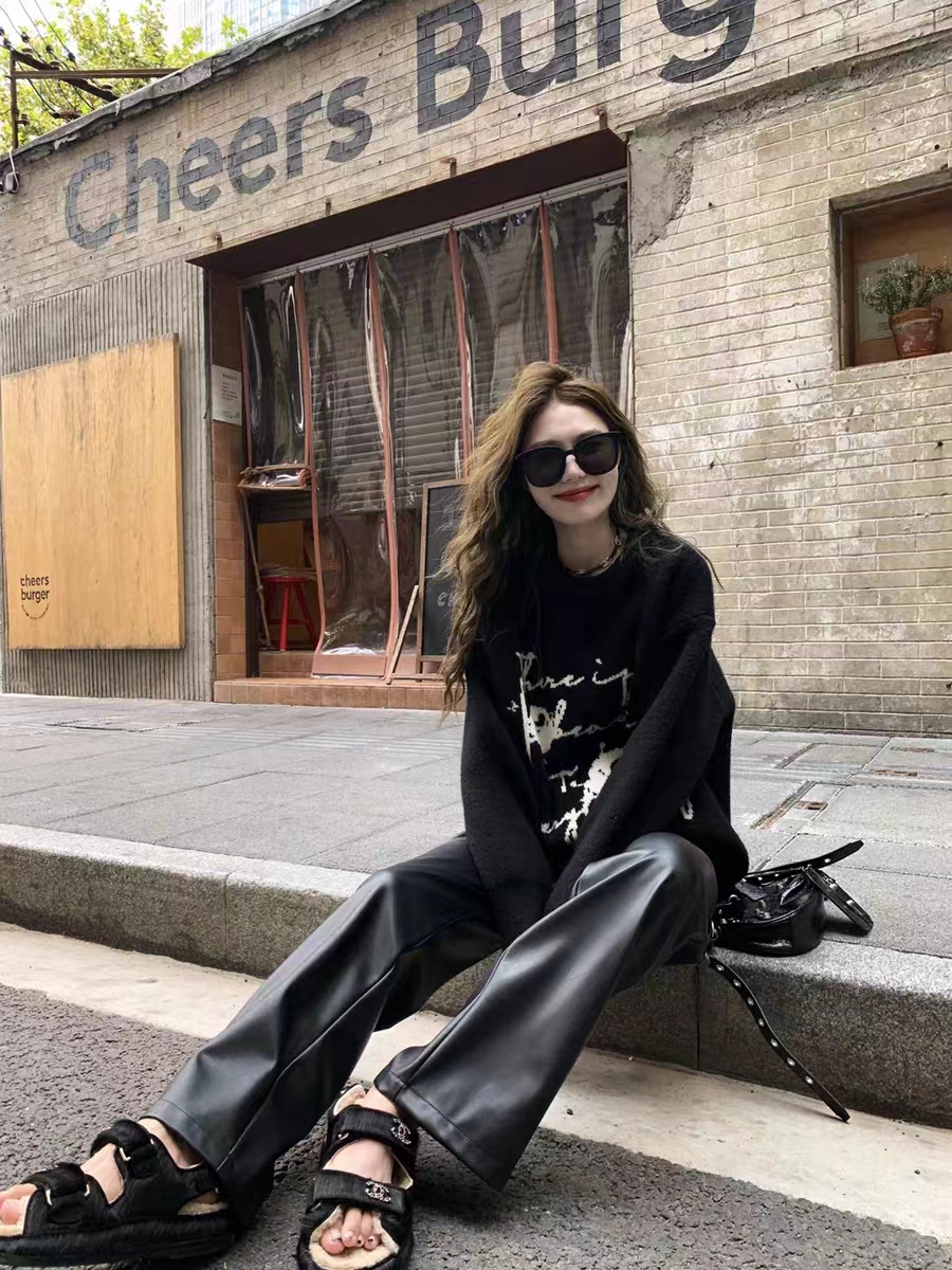 小君君布蘭妮 小煤球大人 獨家塗鴉版套頭毛衣女秋冬新款針織上衣
