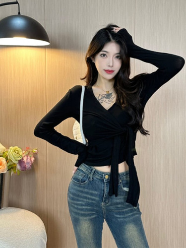 V-neck solid color long-sleeved T-shirt for women  autumn new slim fit niche design waist bottoming shirt top