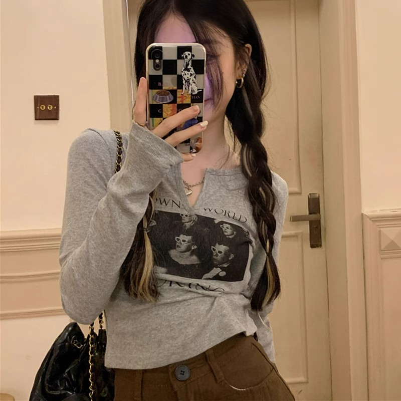 印花v領長袖t恤女秋冬韓版緊身顯瘦短款內搭打底衫上衣潮
