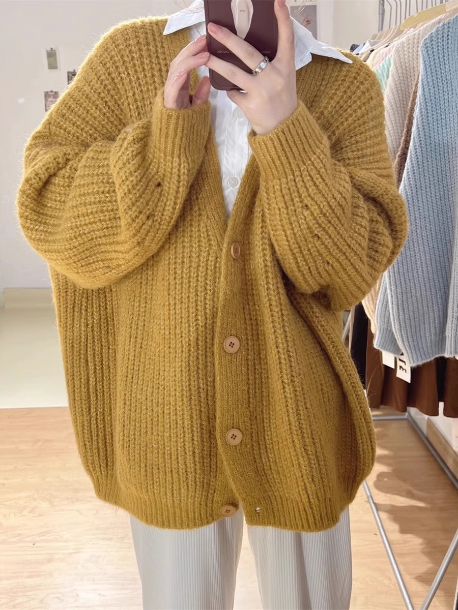 Lazy style thick-knit woolen sweater cardigan 2023 autumn new loose bat-sleeve slim sweater top for women