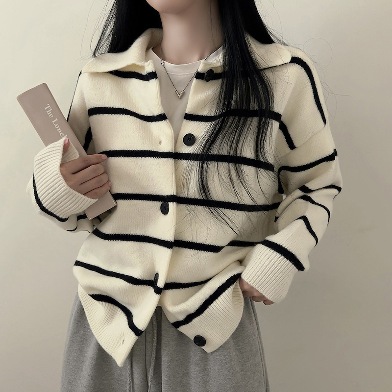 已八載 加厚泡泡袖毛衣外套開衫女秋冬新款復古日系上衣