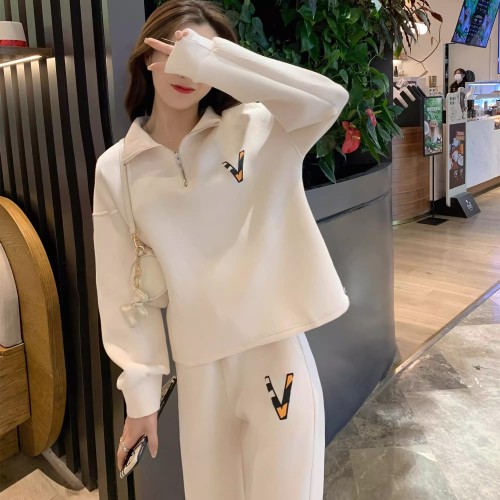 Polo collar sweatshirt suit for women in spring and autumn new fashion style age-reducing casual sports harem pants two-piece set