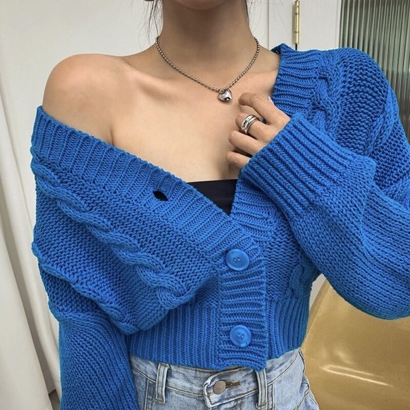 2023 autumn and winter Korean style twist knitted V-neck short slim slim cardigan sweater women's small coat