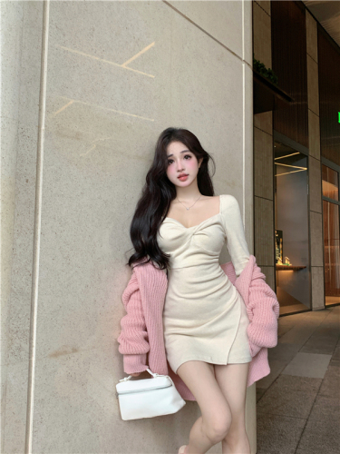 Actual shot of new autumn and winter temperament slim and sexy knitted knitted dress loose and versatile sweater for women