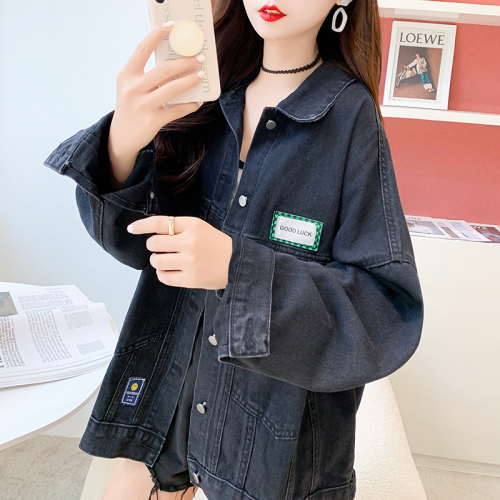 Real shot of 80 cotton 20 polyester loose lazy style denim jacket new style women's autumn versatile short top for little people