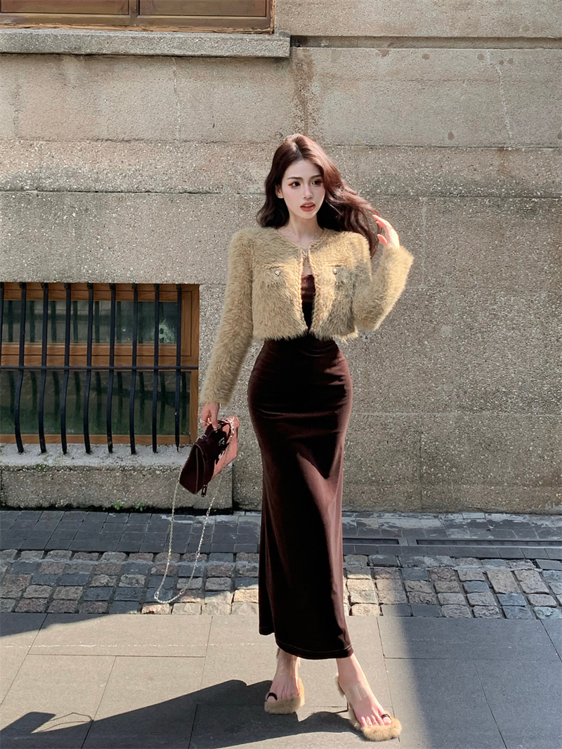 Real shot of retro velvet suspender dress + soft waxy short jacket knitted top