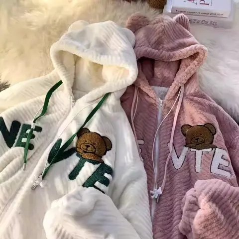 High-end coat for women 2023 Korean style soft and waxy trendy gentle style bear design plus velvet cotton coat winter wear