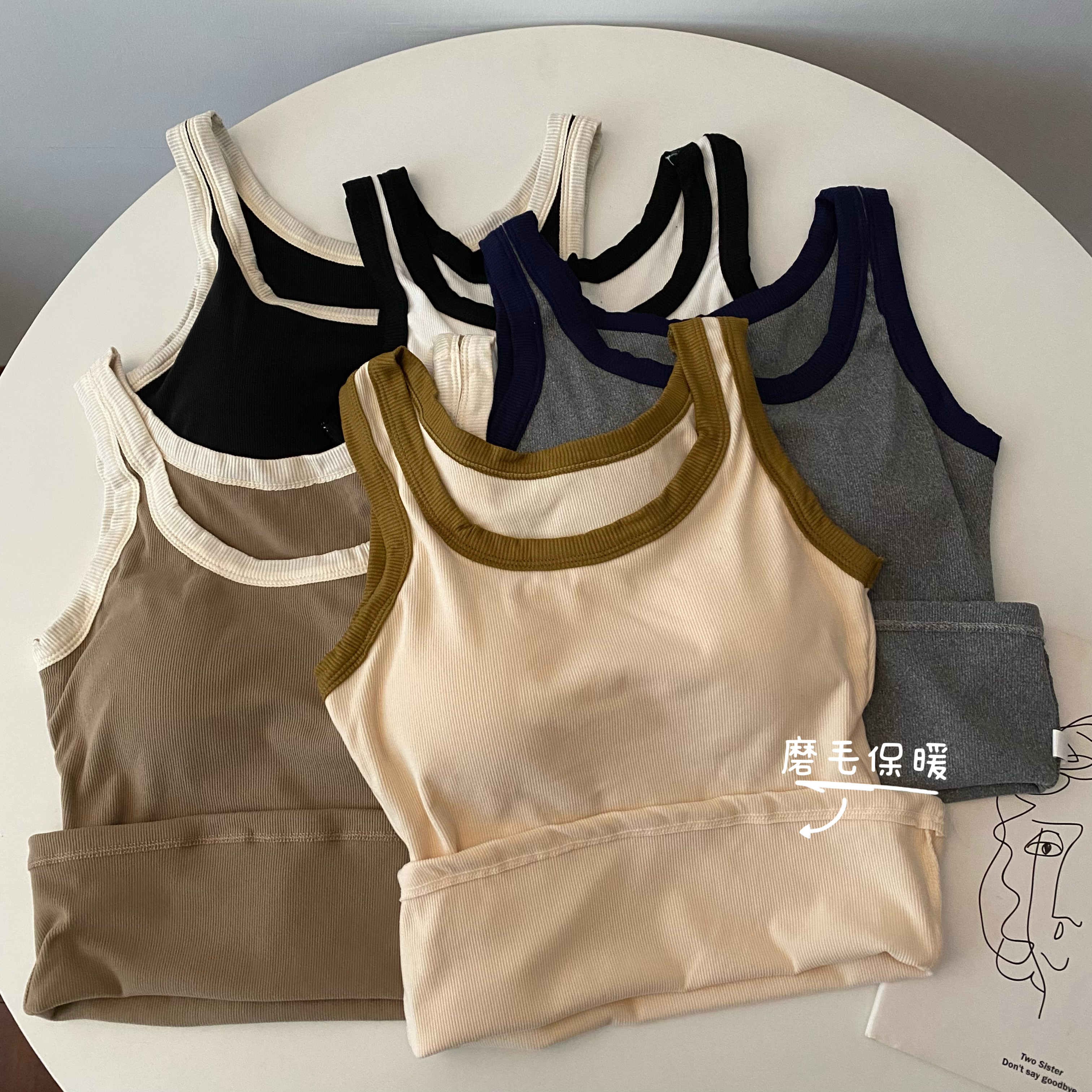 Real shot of autumn and winter hot girls pure lust style sexy brushed thickened warm color matching inner layering vest for women to wear outside