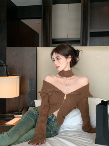 Real shot!  Pure lust hot girl one-shoulder double zipper pit striped chic long-sleeved knitted cardigan