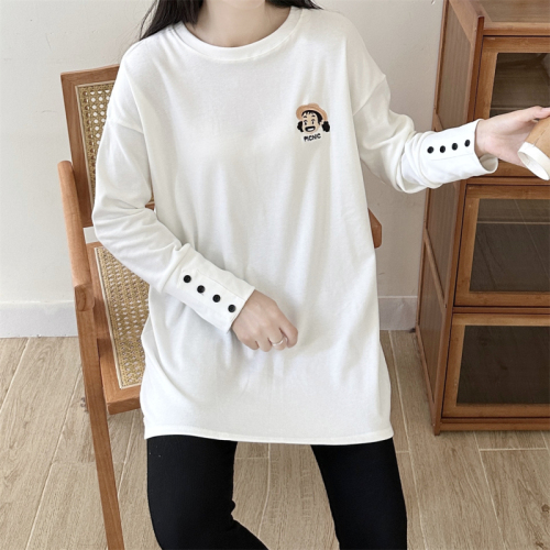 Real shot of thickened brushed  autumn and winter new round neck pure white loose slimming embroidered mid-length T-shirt for women