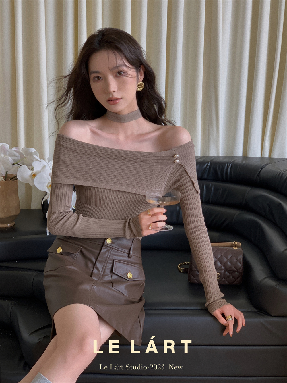 秋季新款韓版設計感甜辣一字肩翻領針織衫純欲開叉顯瘦上衣女