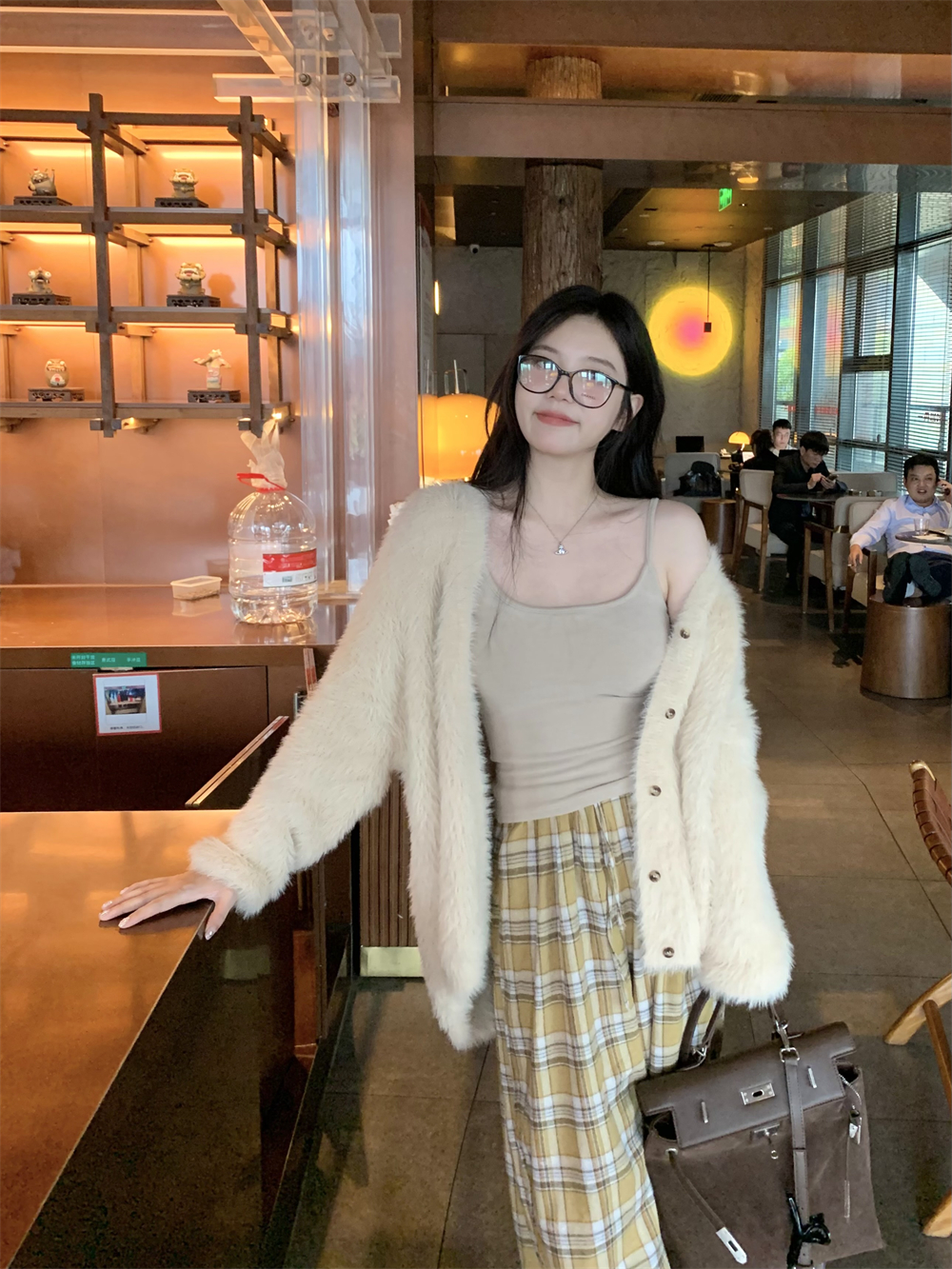 Real shot of soft and waxy loose long-sleeved sweater jacket, versatile apricot small suspenders, casual yellow plaid pants three-piece set