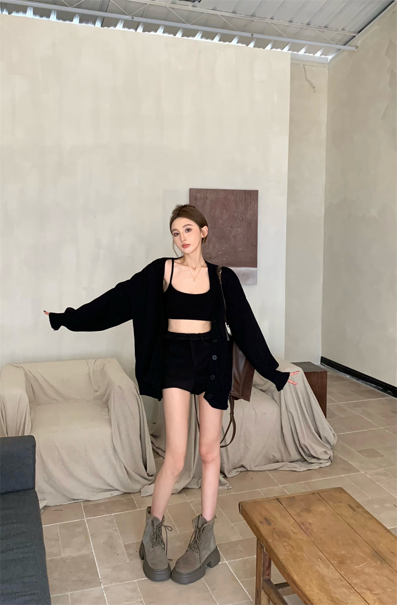 Real shot fashion ~ retro temperament sexy hottie suspender shorts knitted sweater cardigan suit