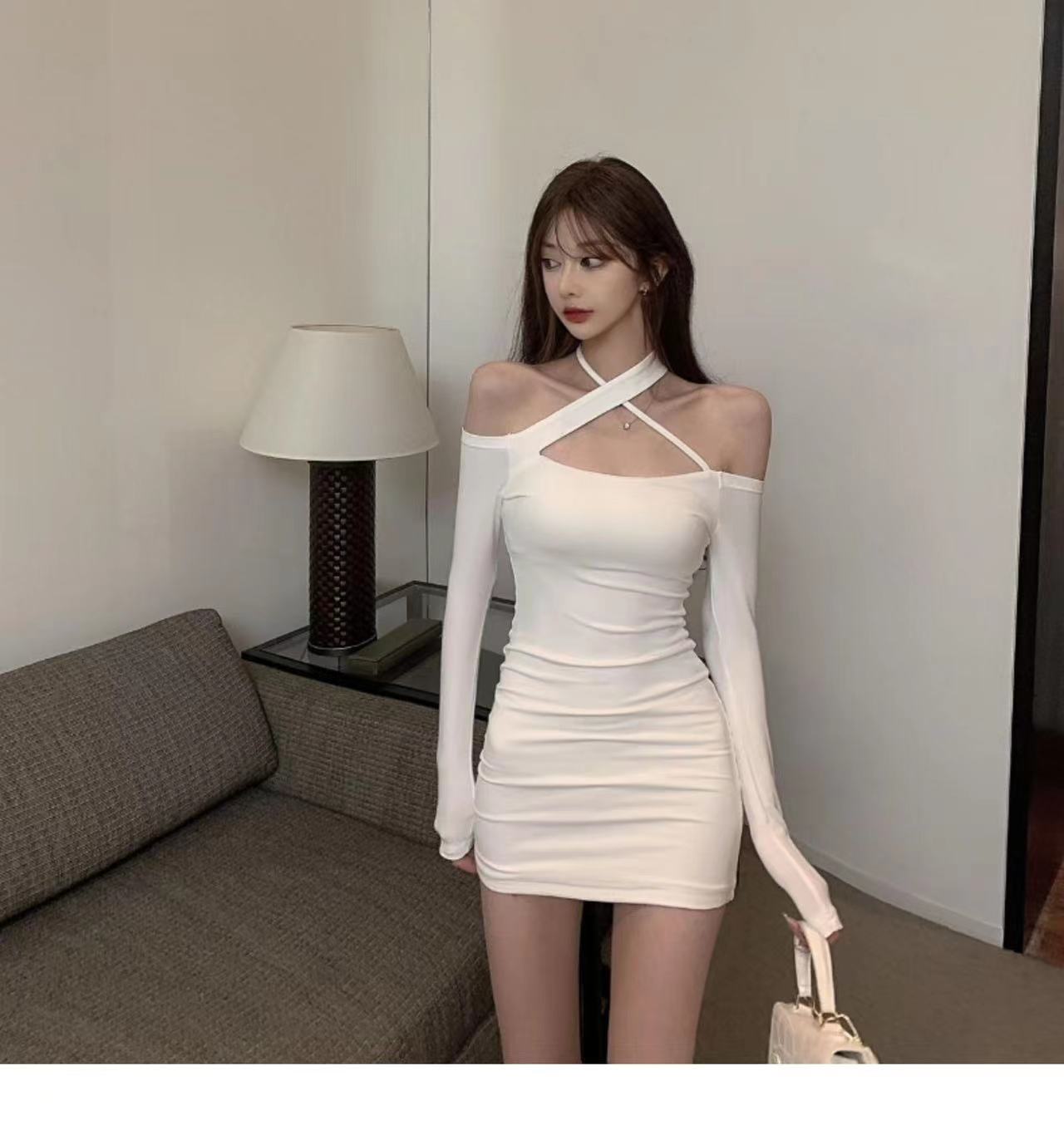 性感一字肩收腰吊帶連衣裙女純欲露肩修身顯瘦打底包臀裙辣妹裙子