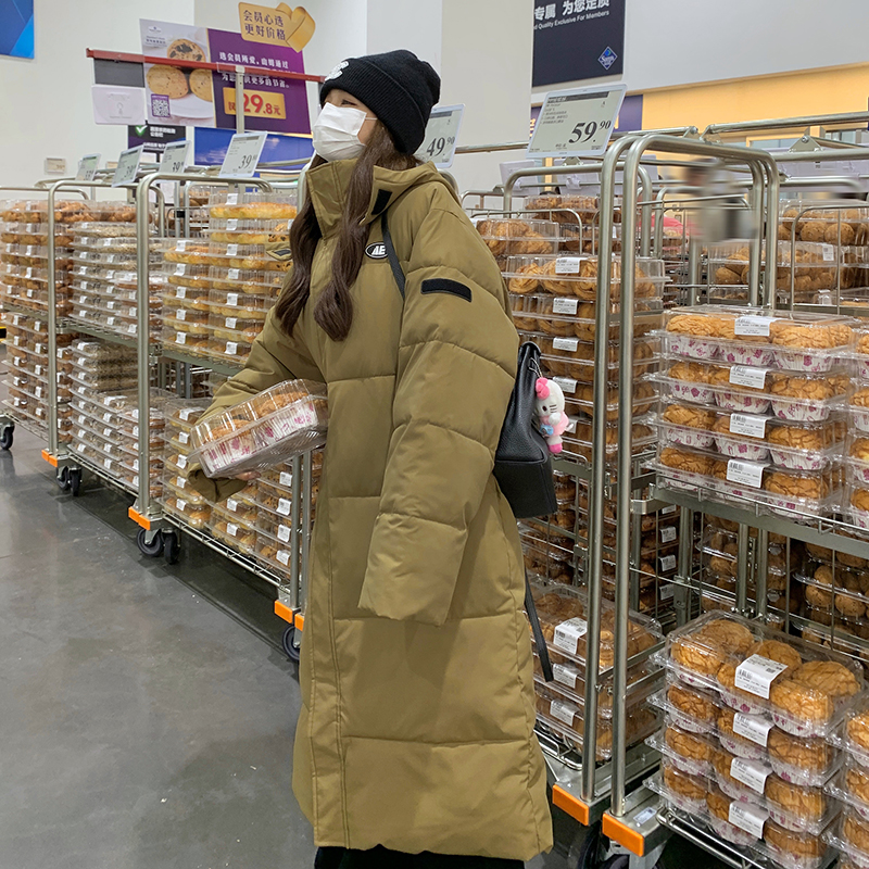 Real shot of cotton-padded jacket for women, Korean version, medium-length, large size, Hong Kong-style bread coat, loose student long waist-cinching down jacket