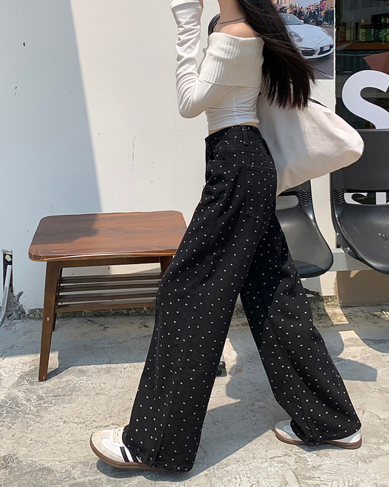 Real shot of pants for women in autumn and winter, versatile loose slimming trousers, retro black polka-dot high-waisted straight jeans