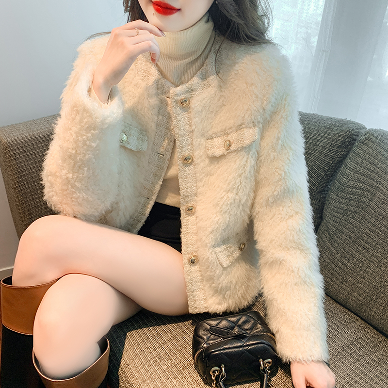 羊羔毛小香風外套女秋冬季新款2023高級感小眾毛絨設計感上衣
