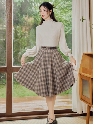 Two-piece French retro thickened woolen plaid high-waisted large-swing umbrella skirt winter skirt top set