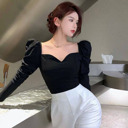 French black square neck spring and autumn bottoming shirt for women with puff sleeves and long-sleeved T-shirt, sexy slim clavicle top