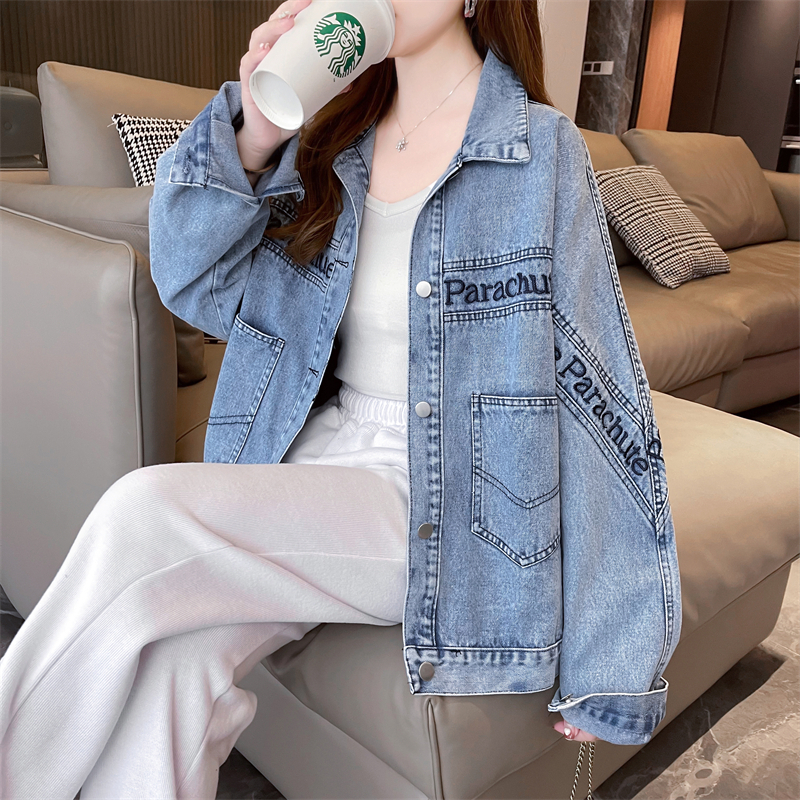 First real shot of 80 cotton 20 polyester denim jacket for women 2023 Korean style loose large size autumn and winter thin style