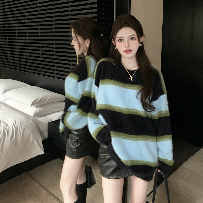 實拍 秋冬仿貂絨黑綠撞色拼接毛衣女