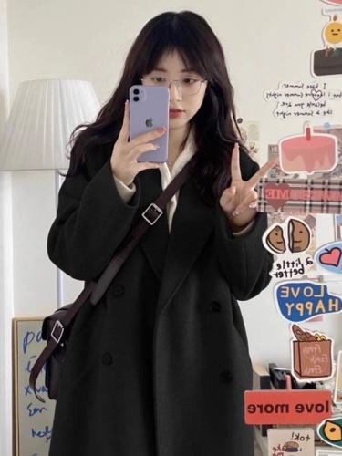 High-end woolen coat for women with Hepburn style for small people 2023 autumn and winter new Korean student black woolen coat