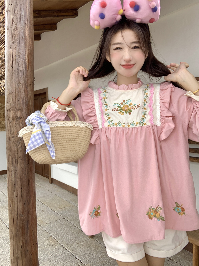 Real shot of sweet pink patchwork embroidery retro French style stand collar corduroy long-sleeved shirt for women in autumn new style