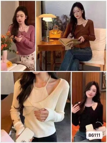 SHOWHEEHEE Xiu Xixi pearl halter neck long-sleeved wool sweater women's pure desire off-shoulder long-sleeved fake two-piece top